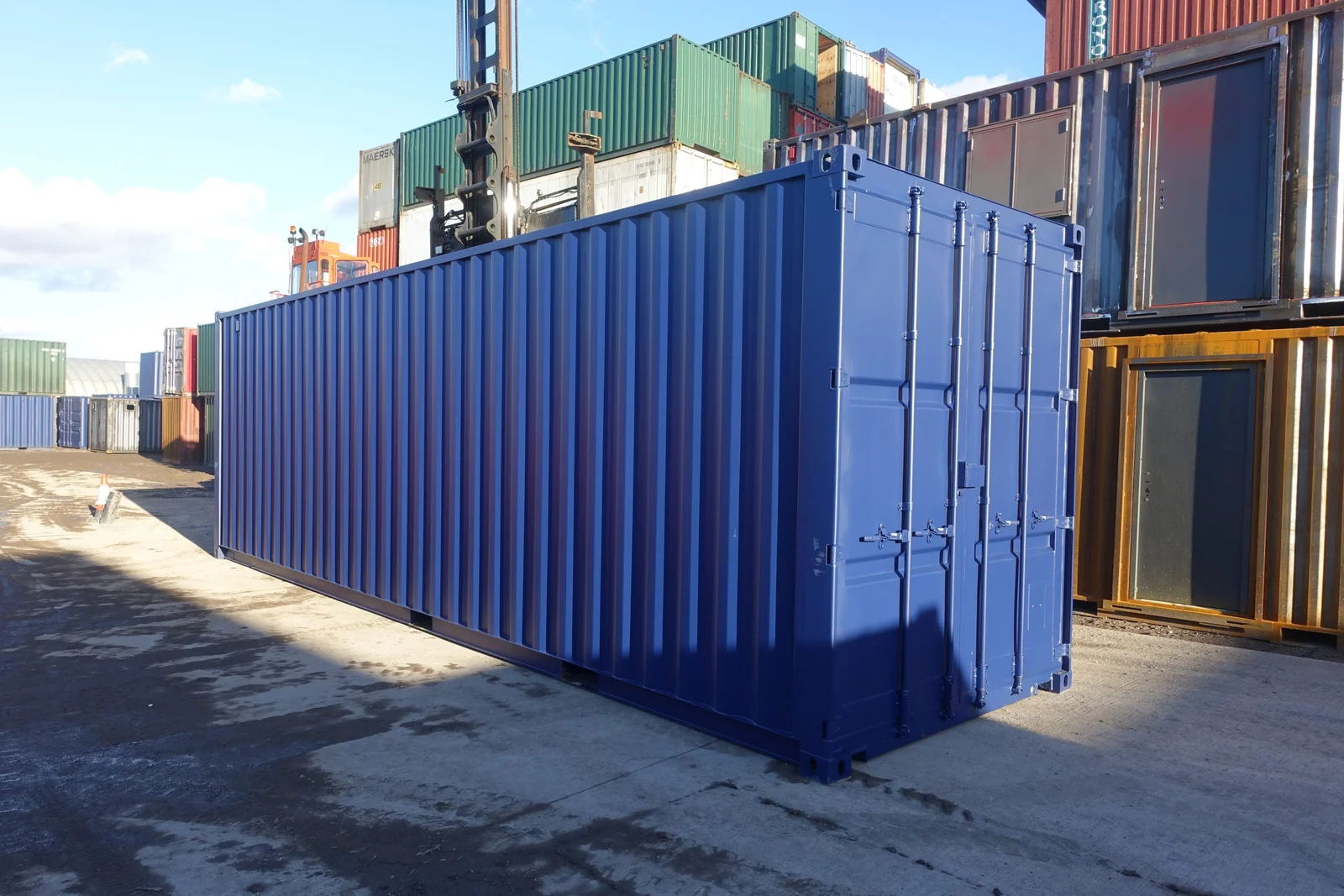 30ft x 8ft shipping container one trip – cut down