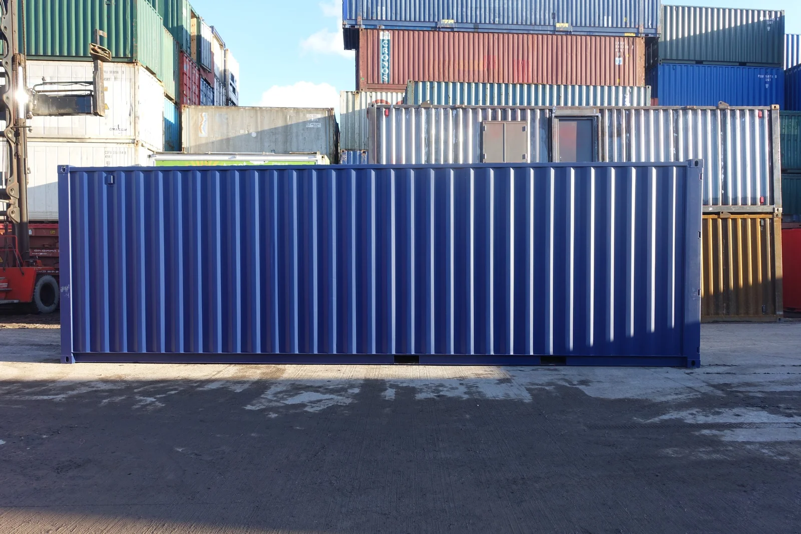 30ft x 8ft shipping container one trip – cut down