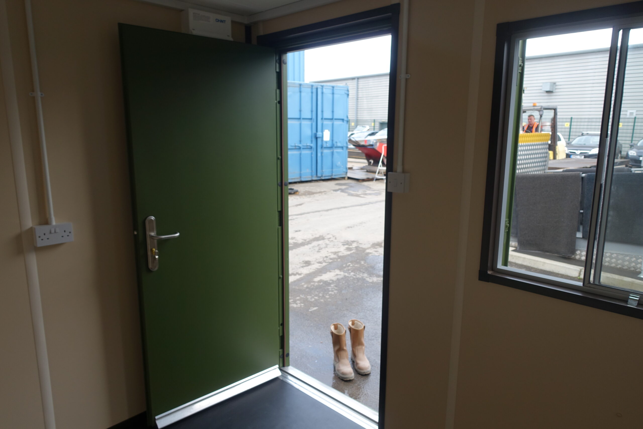 10ft accommodation container