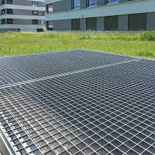20ft x 8ft open mesh floor bunded store