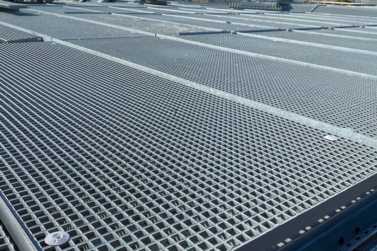 20ft x 8ft open mesh floor bunded store